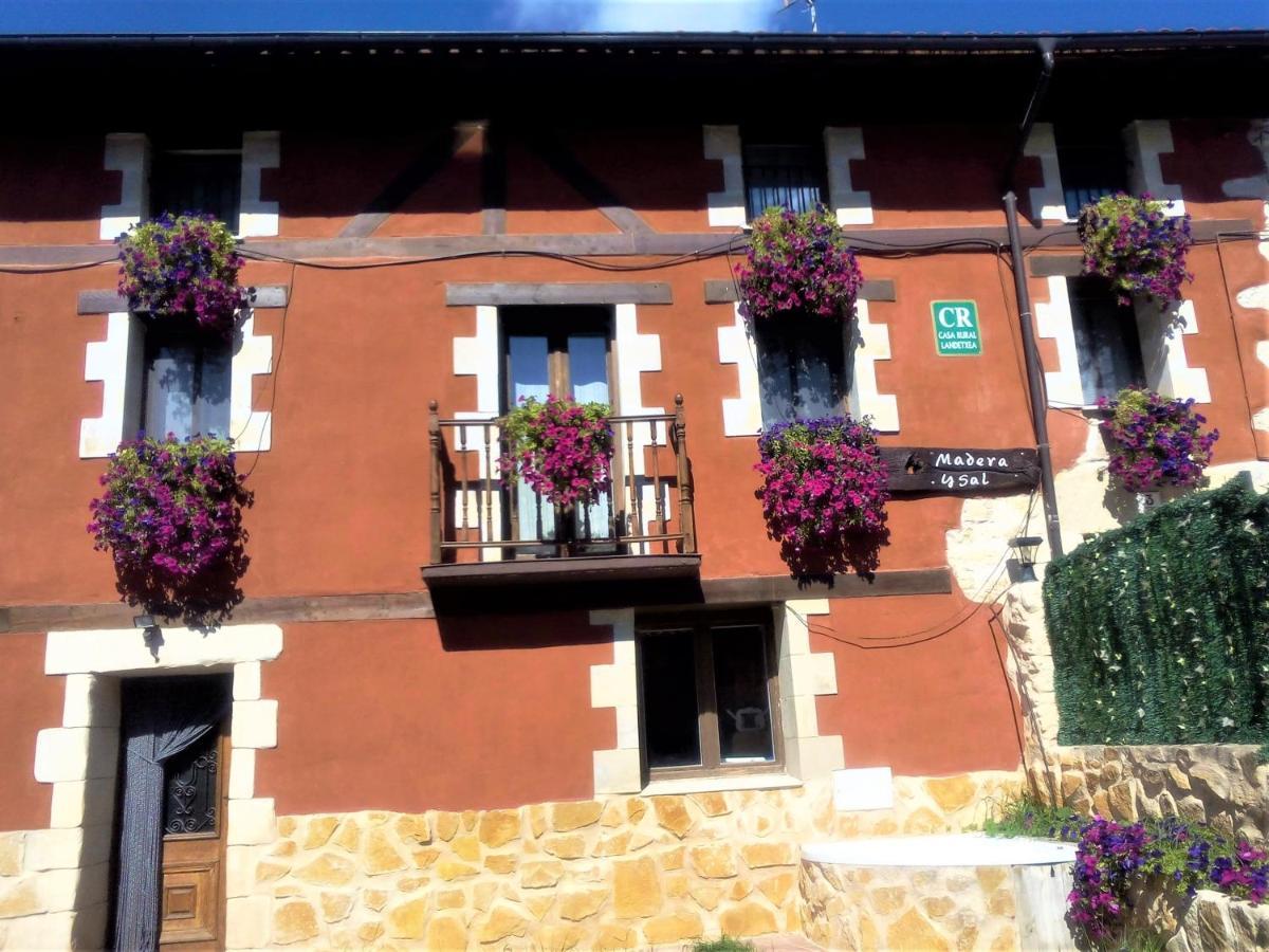 Casa Rural Madera Y Sal Салинас-де-Аньяна Экстерьер фото